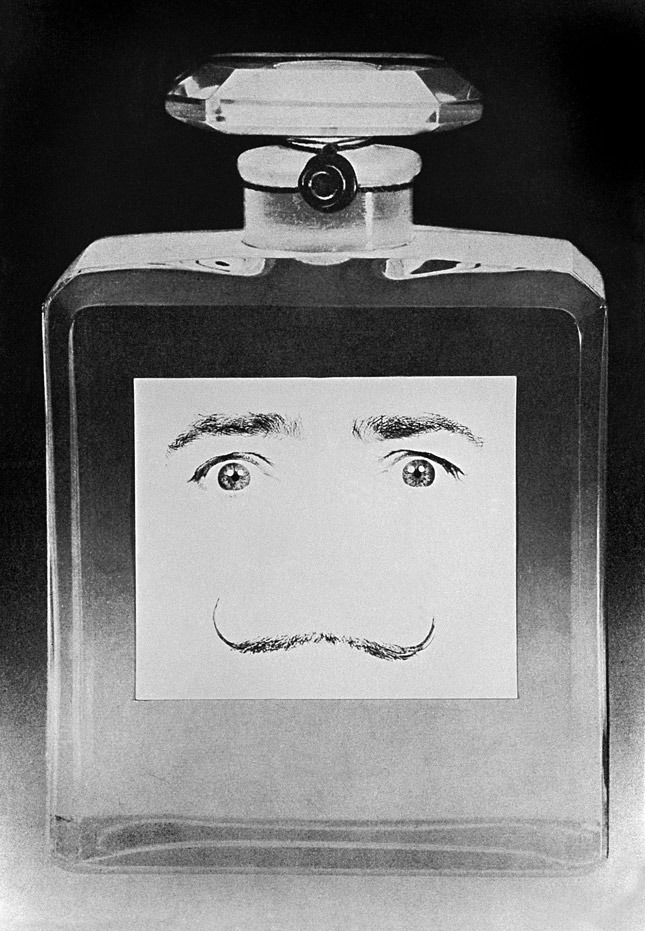    Chanel 5  Palais de Tokyo