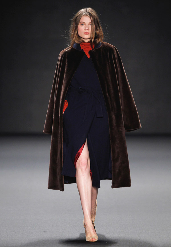 Alena Akhmadullina - 2014/15